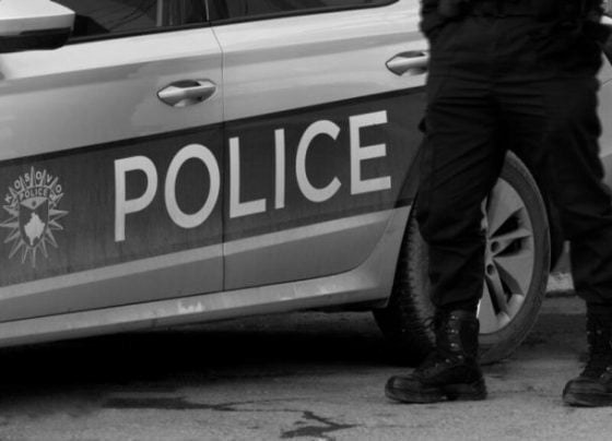 foto kryesore — Parkimi i parregullt ndez sherrin në…