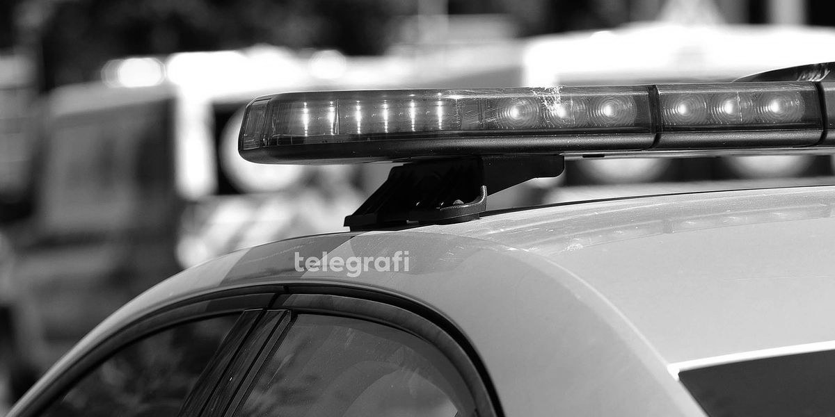 foto kryesore — Bie nga kati i gjashtë i një banese një e…