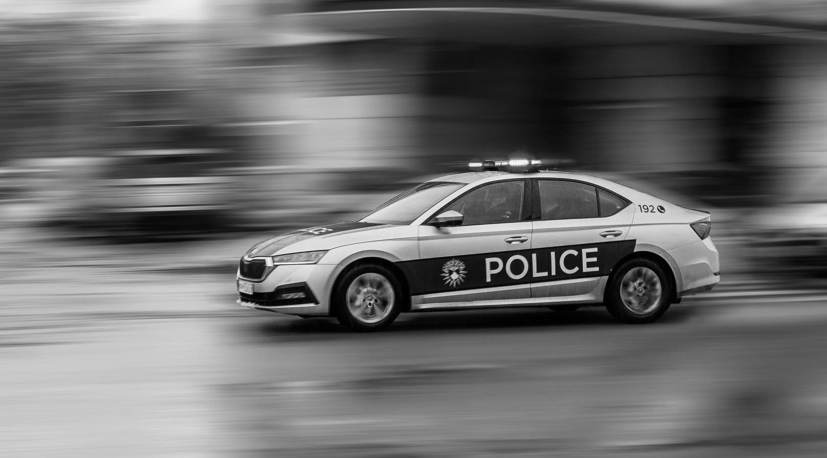foto kryesore — Tension në Fushë Kosovë | Sherri në Sheshin…