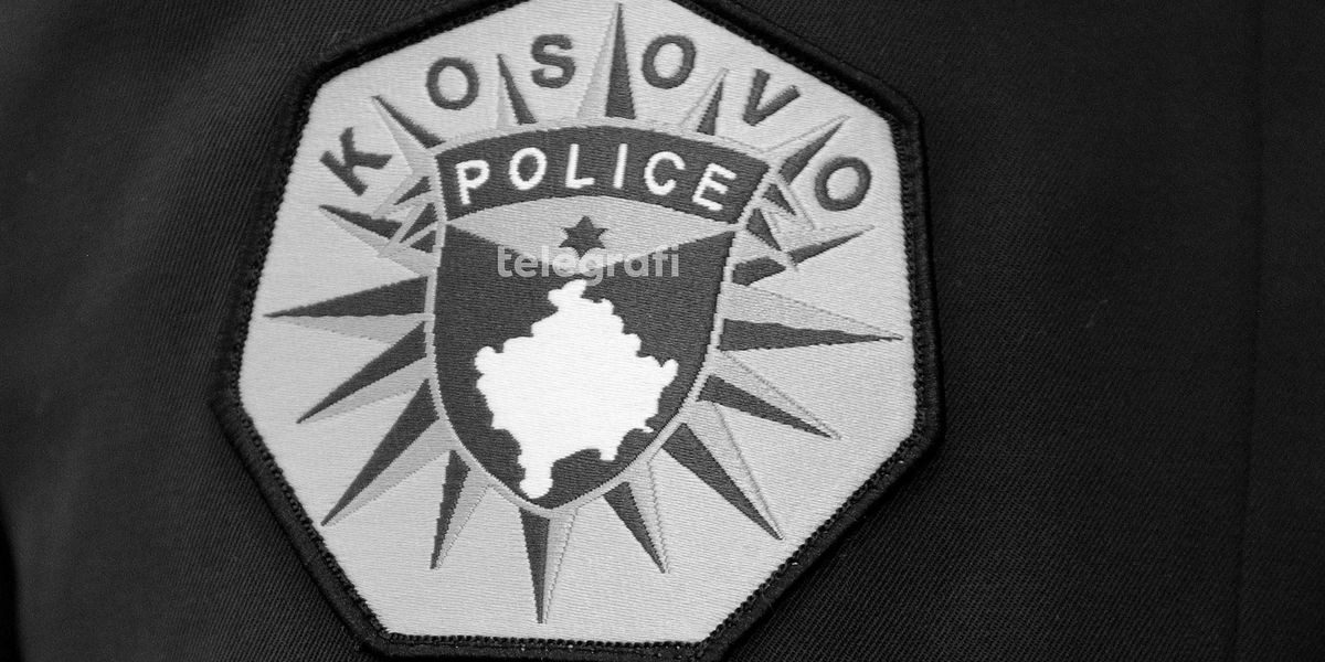 foto kryesore — Katër persona me qen gjuetie, armë të gjata…