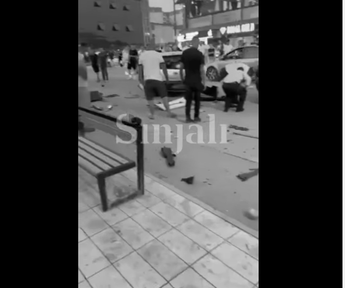 foto kryesore — EKSKLUZIVE l Ky është polici që u lëndua në…