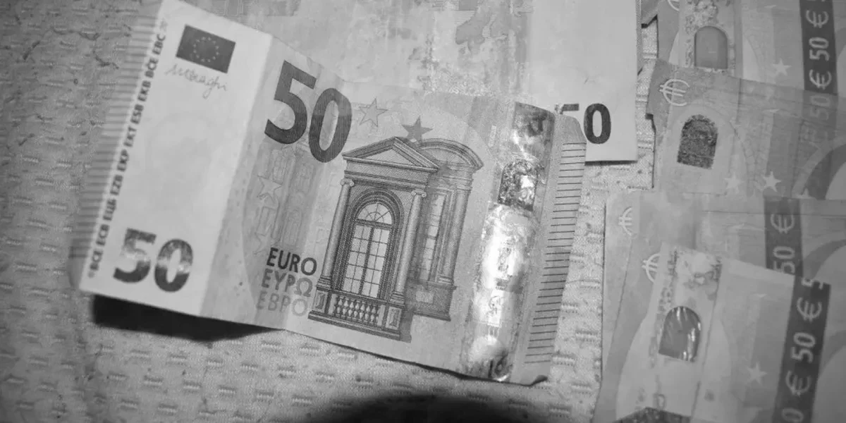 foto kryesore — Dyshohen për falsifikim mbi 500 euro në…