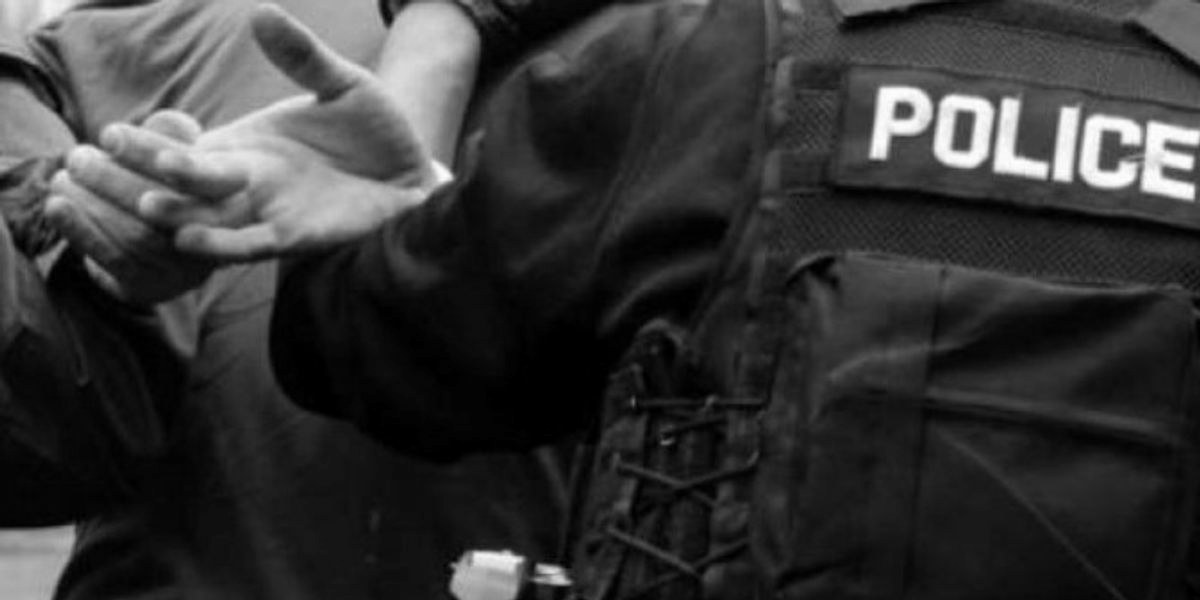 foto kryesore — Arrestohet i dyshuari për mashtrim ndaj një…