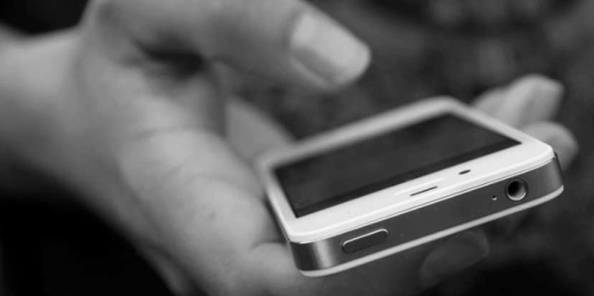 foto kryesore — Kërcënoi dy persona përmes telefonit, i…