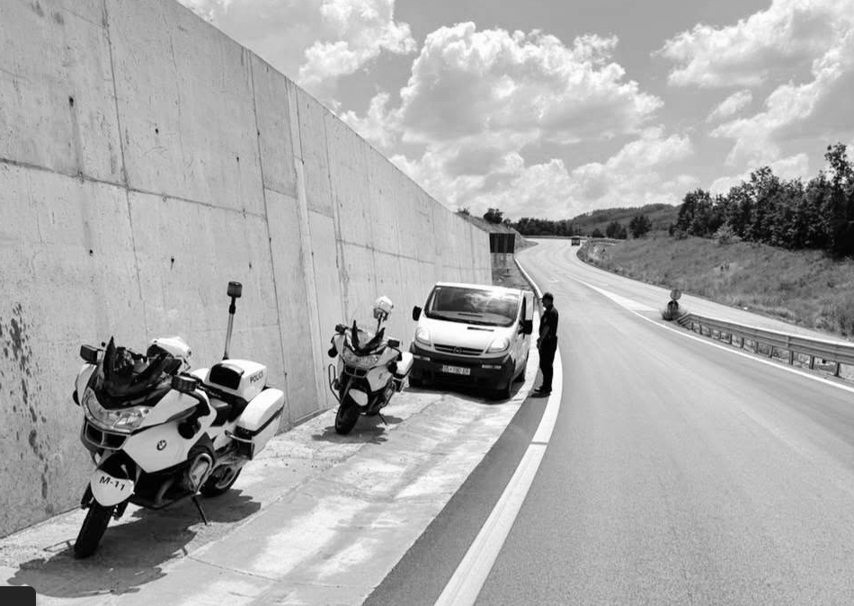 foto kryesore — Policët me motorë në aksion: 61 gjoba për…