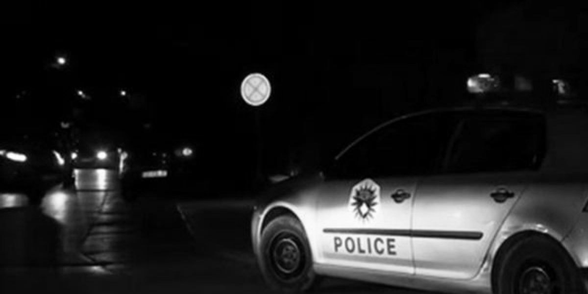 foto kryesore — Një veturë shpërthen në Gjilan, të paktën…