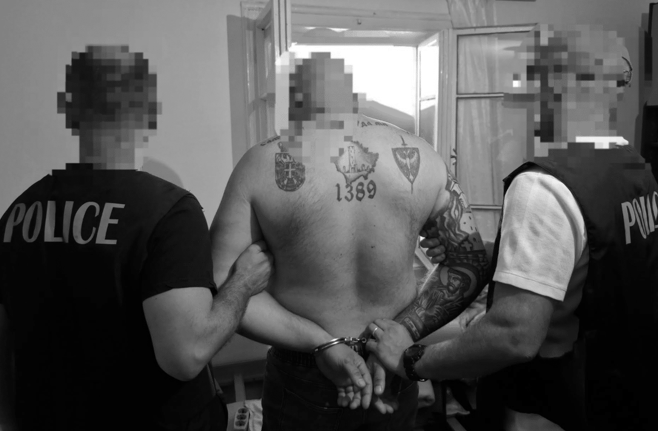 foto kryesore — “Trazirat e majit” i kushtojnë lirinë:…