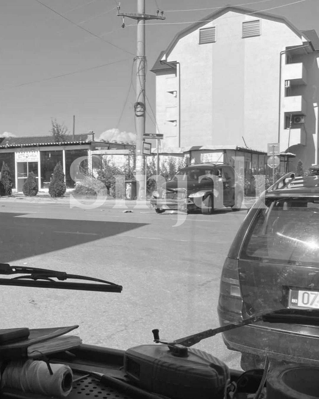 foto kryesore — Aksident në Prilep të Deçanit, tre të…