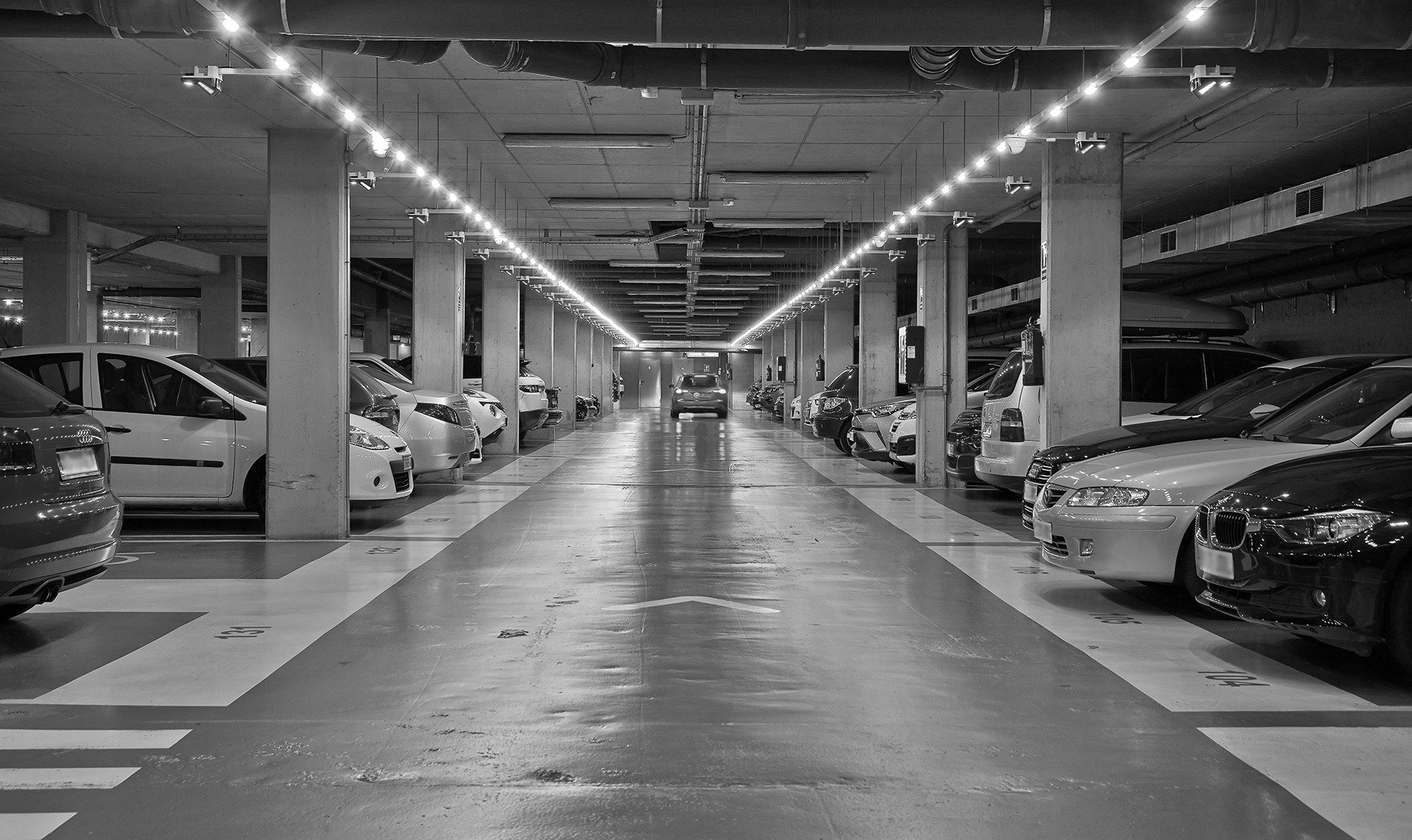 foto kryesore — Sherri për parking për pak sa s’u bë…