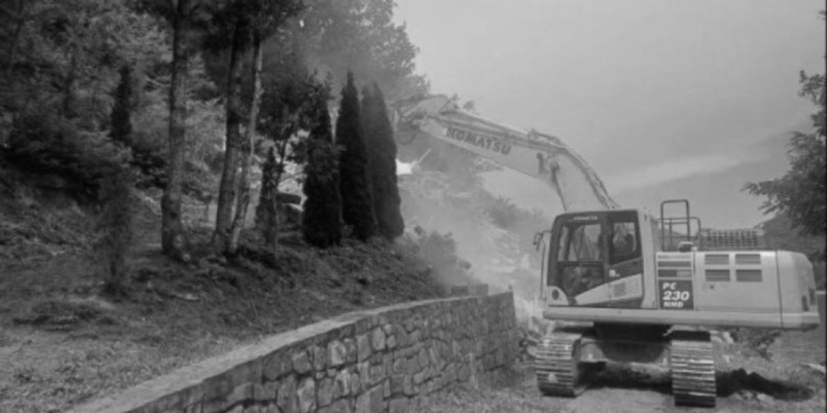 foto kryesore — ​Rrënimi i objekteve në Ujman, Gjykata e…