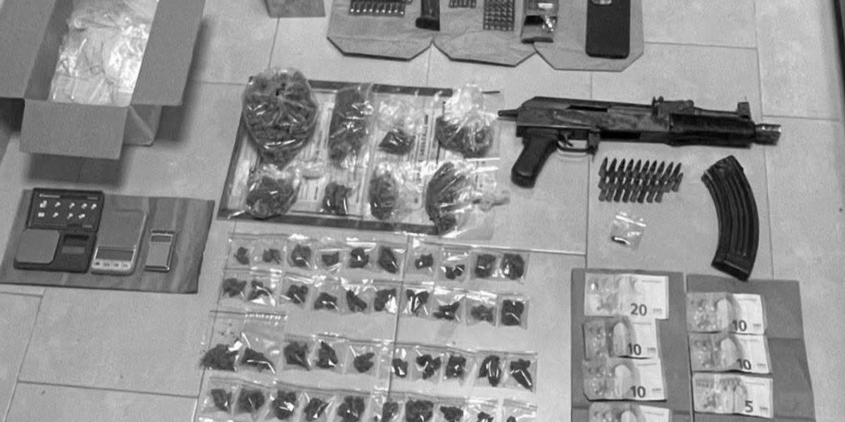 foto kryesore — Operacion policor në Prishtinë, arrestohen…