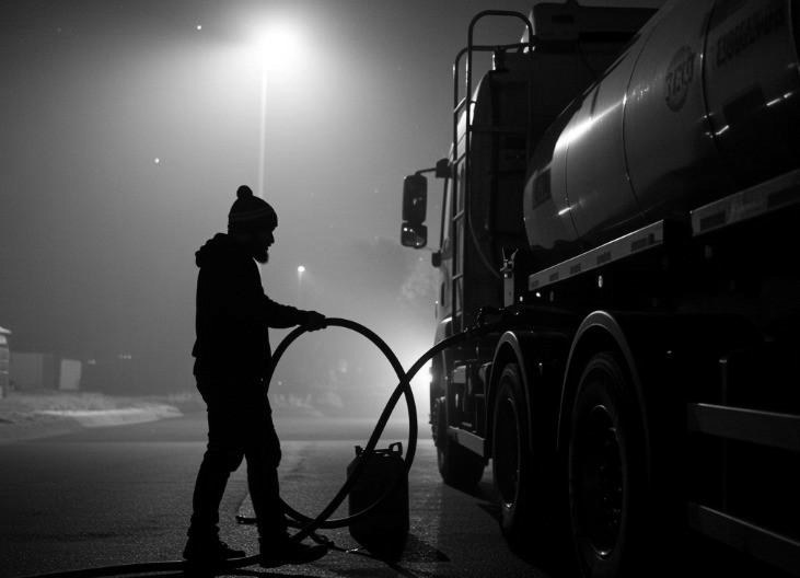 foto kryesore — Dy persona dyshohet se vodhën rreth 80…