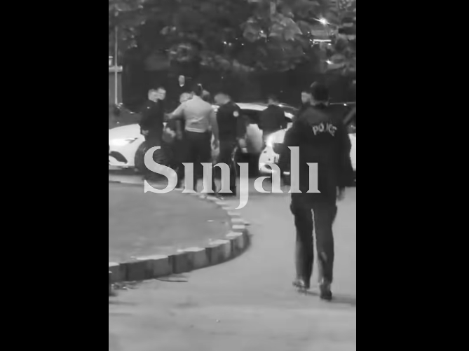 foto kryesore — Përleshje te Rrethi i Flamurit, dy persona…