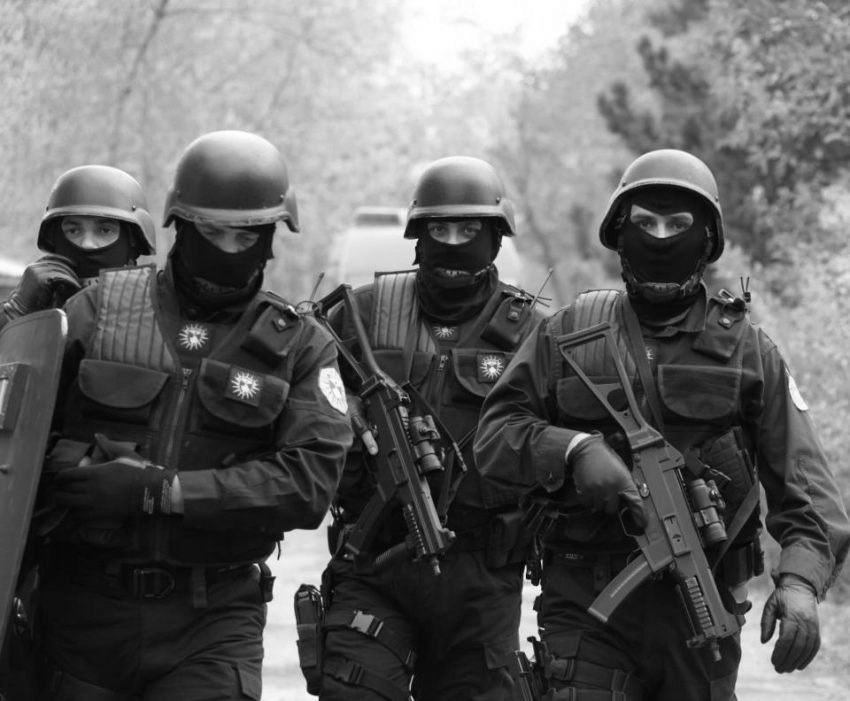 foto kryesore — “Kosova po blindohet për 16 shtatorin?” –…
