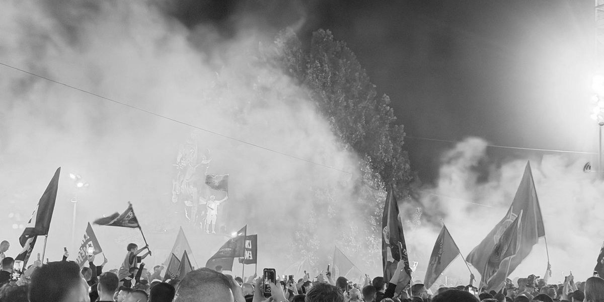 foto kryesore — Për të tretën natë me radhë, qytetarët…