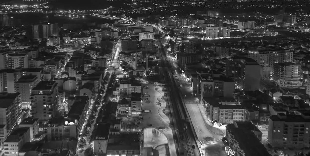 foto kryesore — Vetura përplas 7-vjeçarin në Ferizaj,…