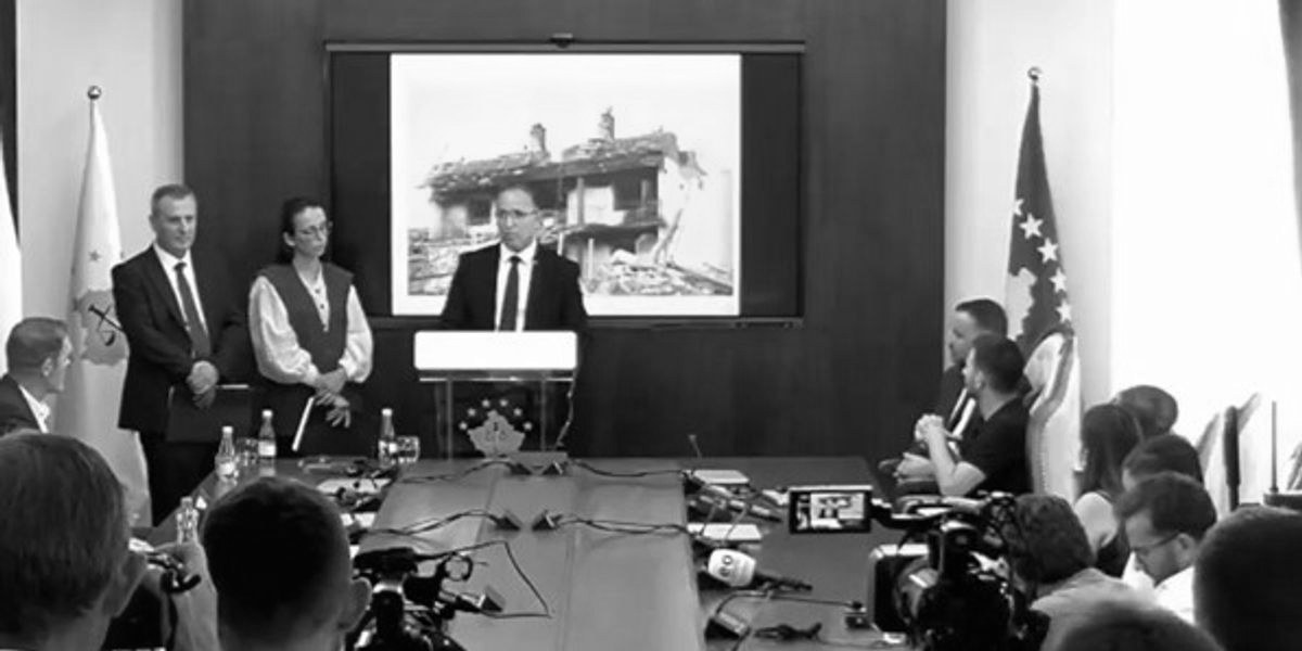 foto kryesore — Krimet e Serbisë në lagjen e Jasharajve,…