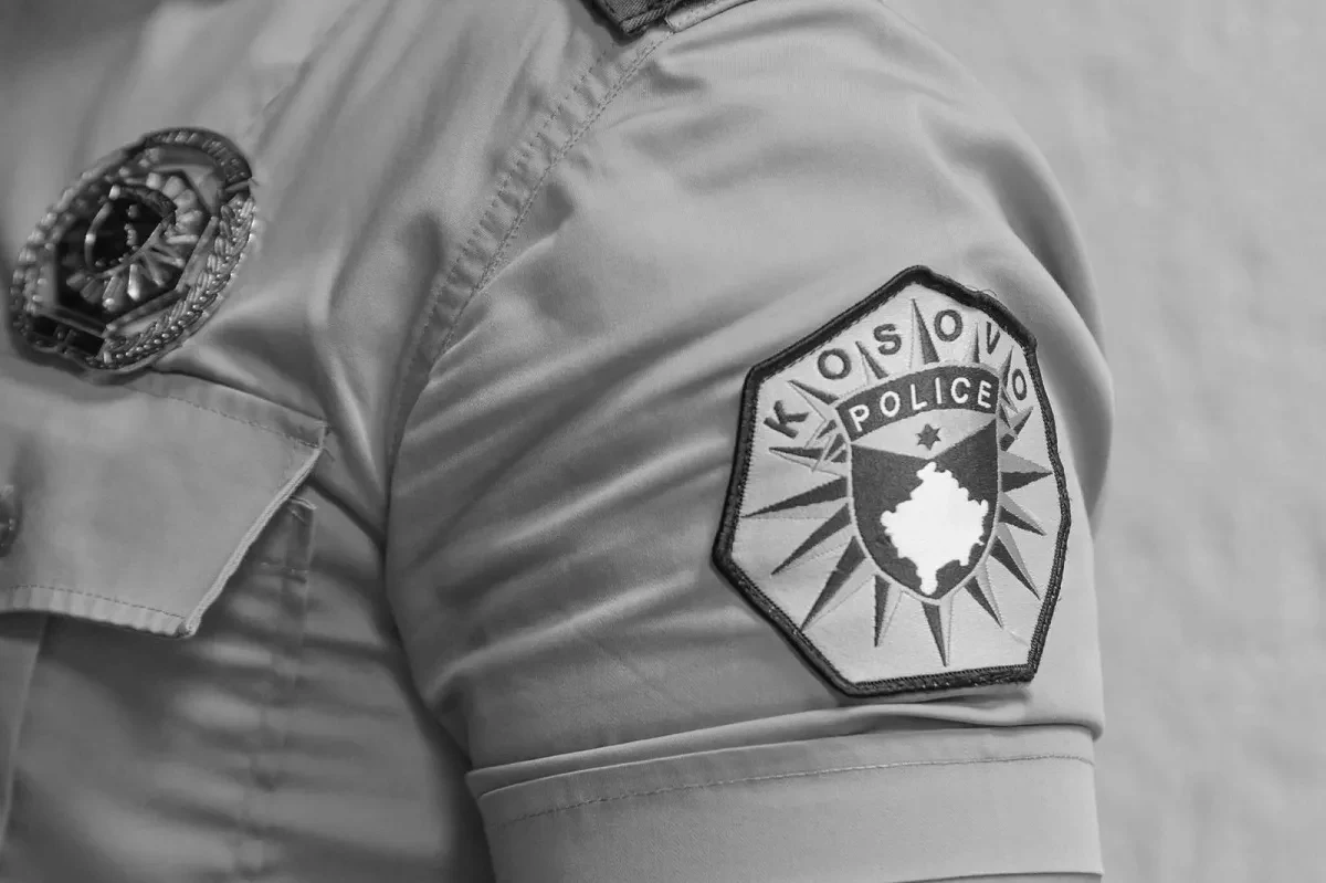 foto kryesore — Zjarr në një lokal në Prishtinë, policia…
