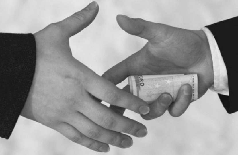 foto kryesore — Tentoi ta “mbyllte” prerjen ilegale të…