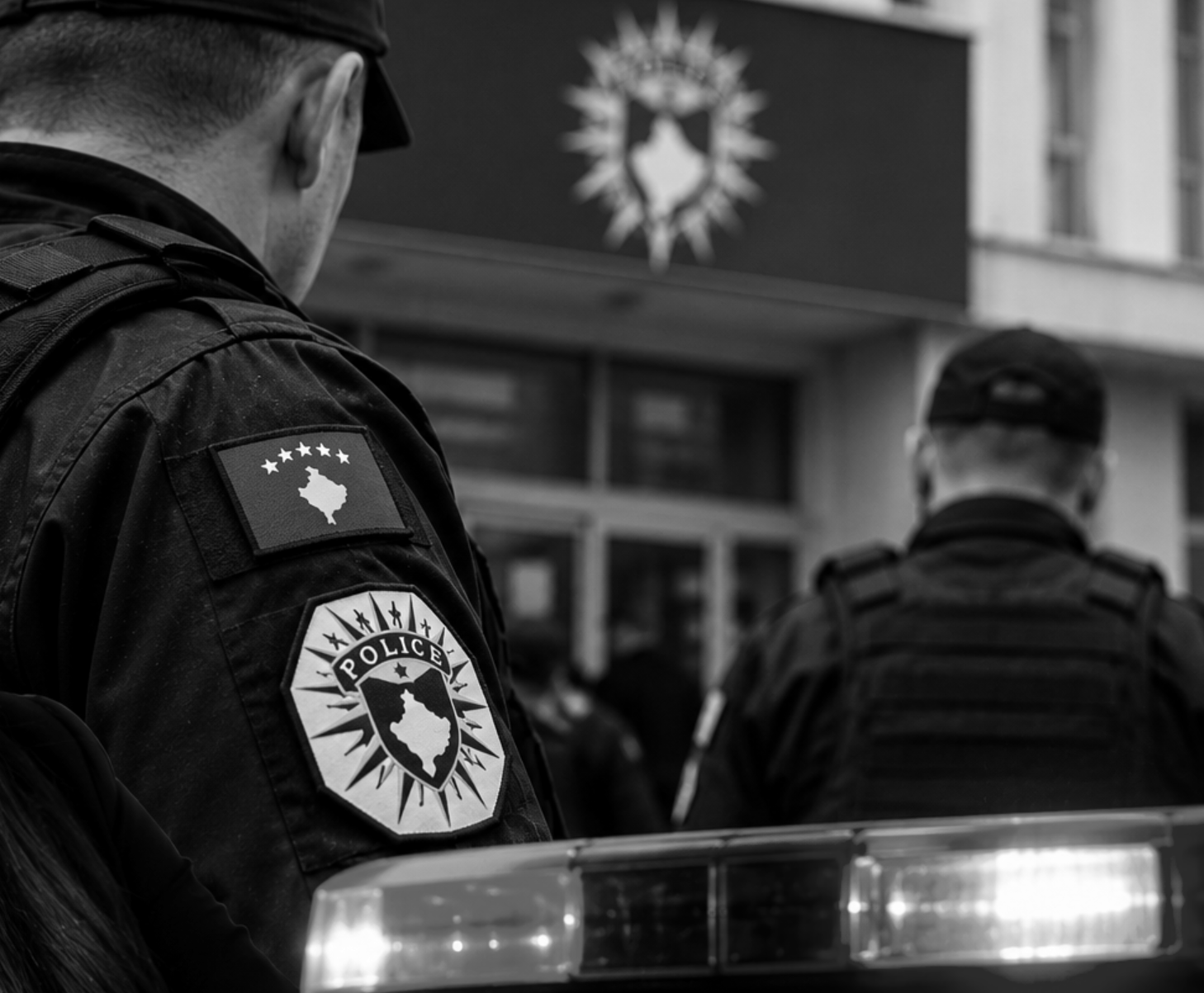 foto kryesore — Nga drejtori rajonal te majori, kapiteni e…