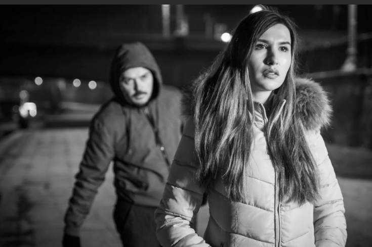 foto kryesore — Katër muaj pas ndarjes, gruaja denoncon…