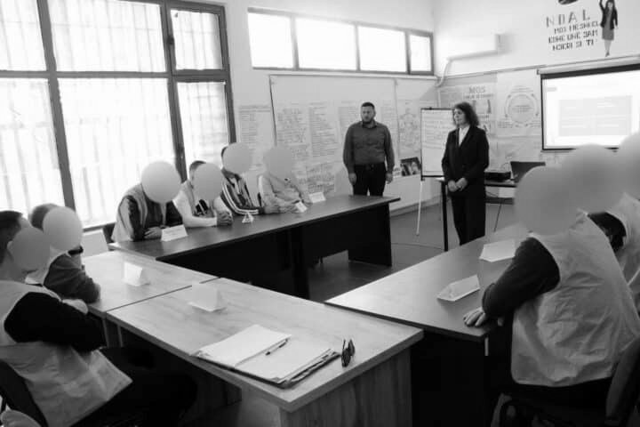 foto kryesore — 52 të dënuar në Dubravë i nënshtrohen…