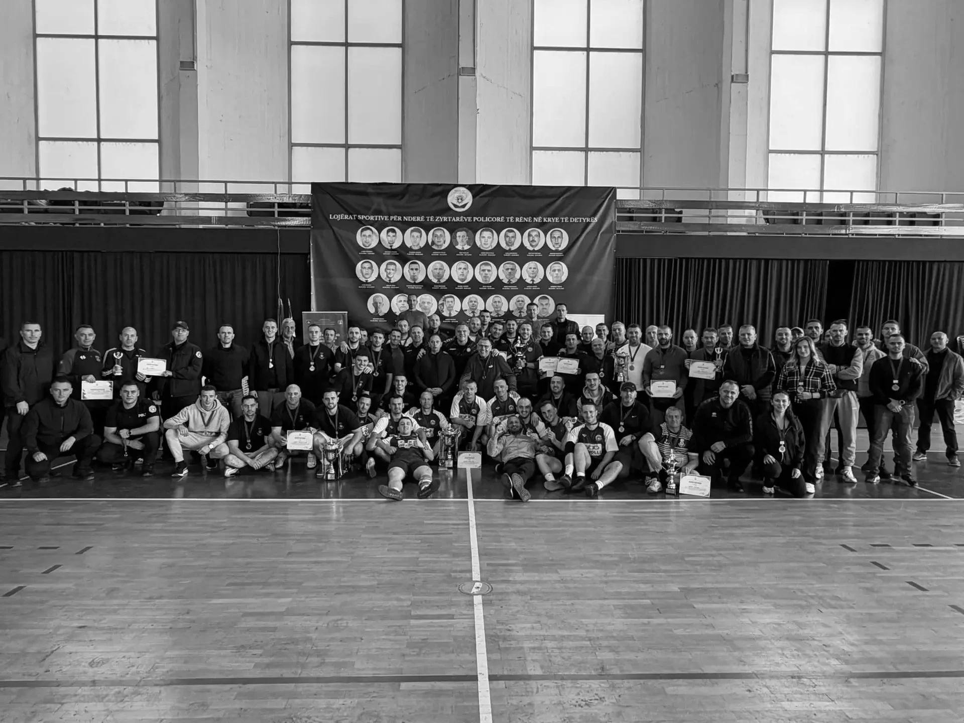 foto kryesore — Shpallen fituesit e turneut sportiv…