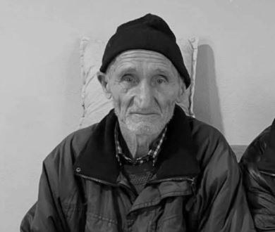 foto kryesore — E rëndë: Ky është 79-vjeçari që u gjet i…