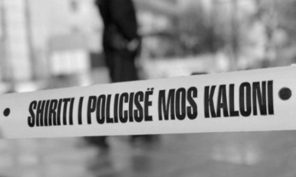 foto kryesore — Jetonte i vetëm, gjendet pa shenja jete në…
