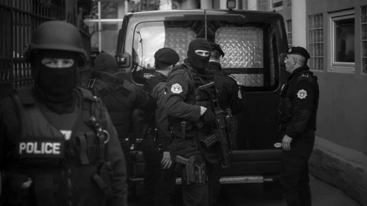 foto kryesore — Dyshohet për fajde dhe detyrim, ndalohet…