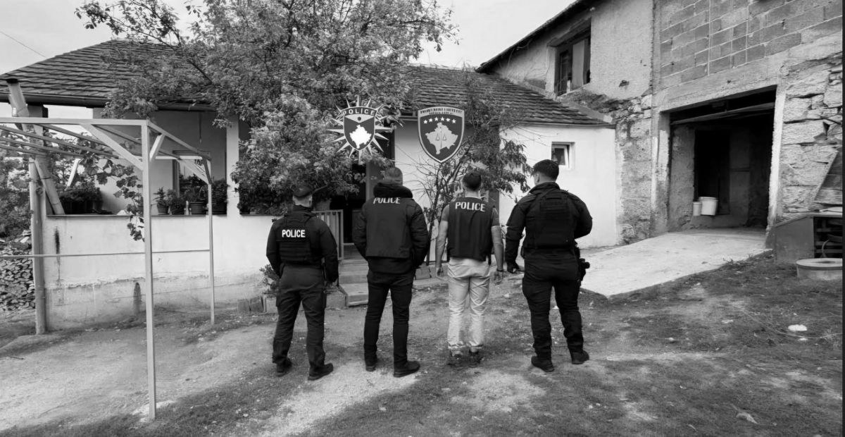foto kryesore — Dy të dyshuar për “Masakrën e Padalishtës”…